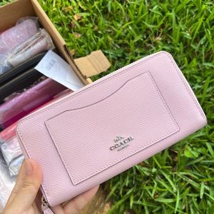 AUTHENTIC COACH BEECHWOOD LEATHER ACCORDION ZIP AROUND WALLET #58411